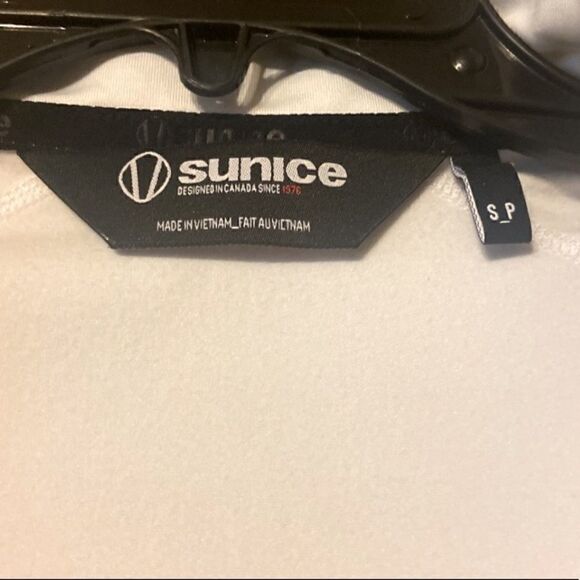 Sunice Women’s White Long Sleeve Partial Zip-Up Shirt / Jacket Size S P - Picture 5 of 7